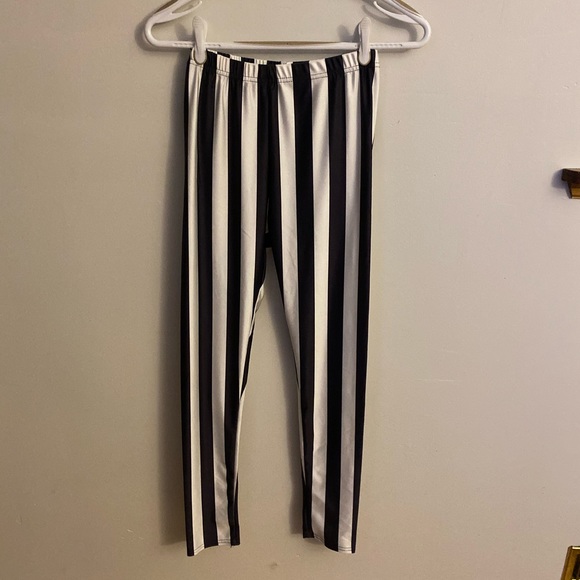 Lotus Leggings Striped Black and White Leggings - Picture 2 of 5